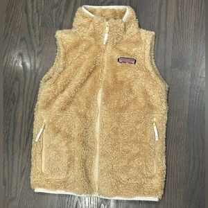 Vineyard Vines Tan Sherpa Vest Classic Sleeveless Design